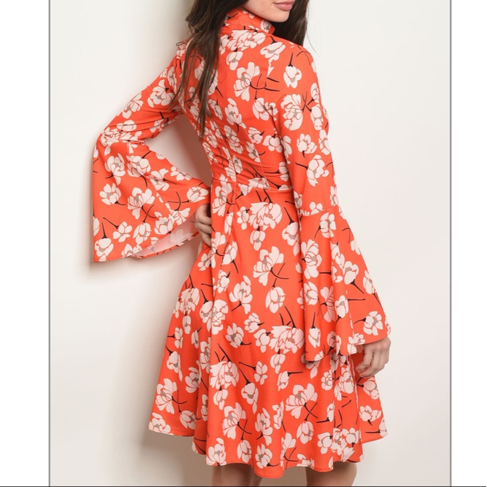 ORANGE FLORAL CHOKERNECK LONGSLEEVE DRESS Small - Picture 2 of 6